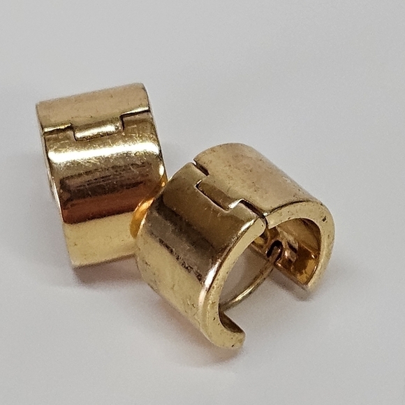 Kate Spade Gold Tone Wide Huggie Hoop Earrings - Picture 2 of 5